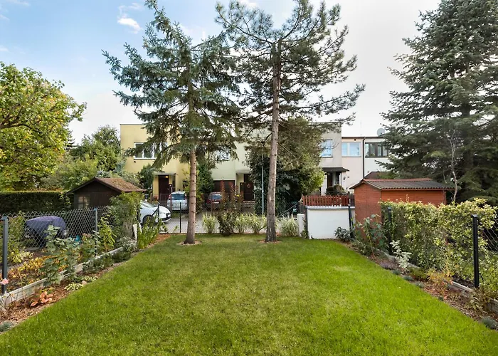 Metro Zacisze Fausta House With Garden